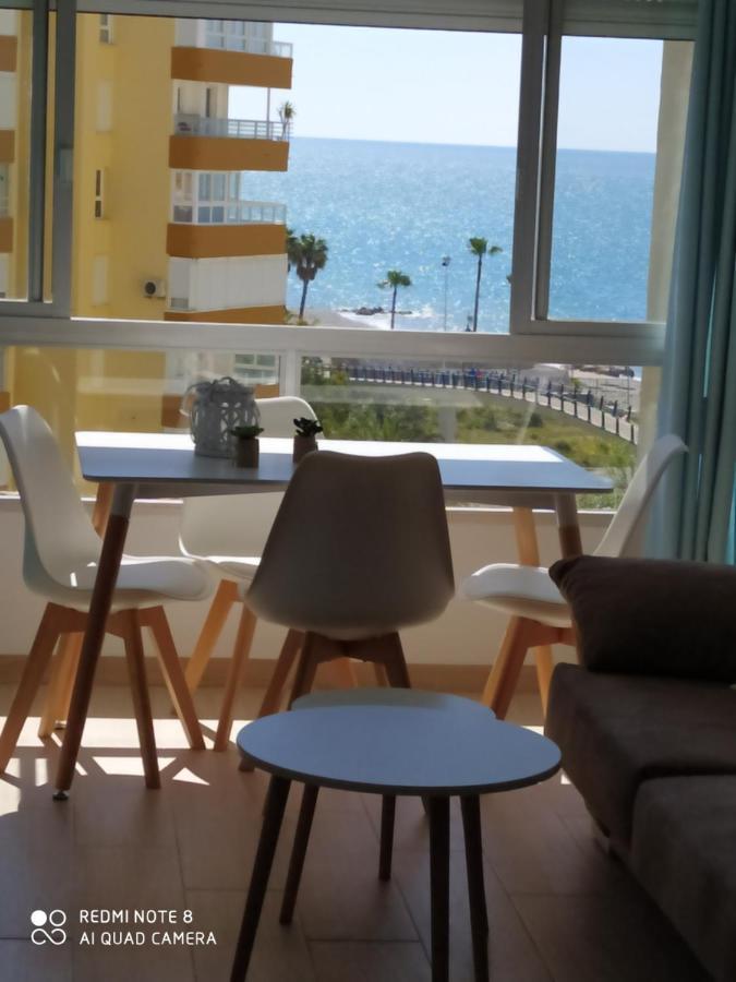 Beachfront Apartment In Альгарробо-Коста Экстерьер фото